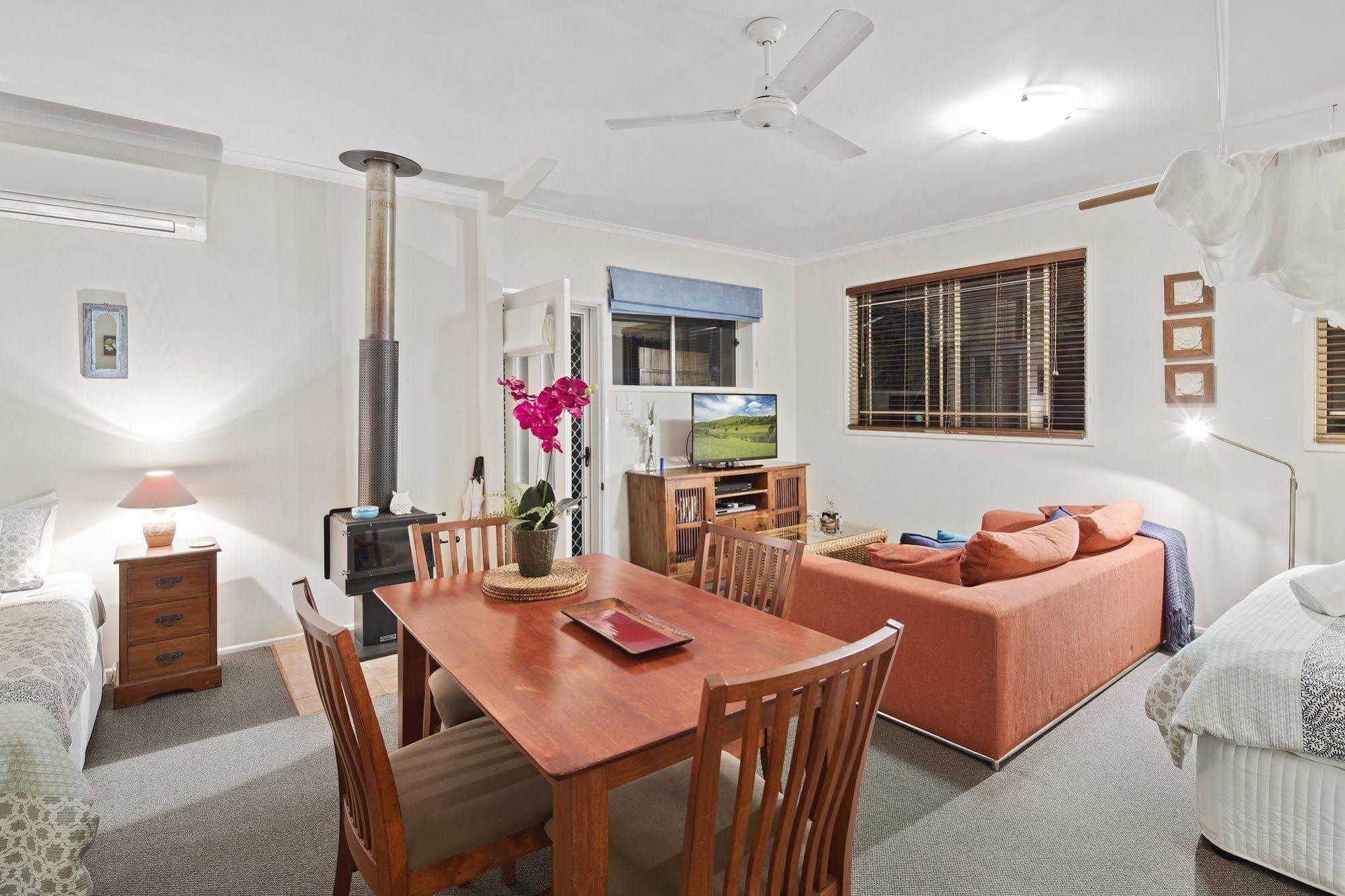 Eden Lodge Nambour Extérieur photo