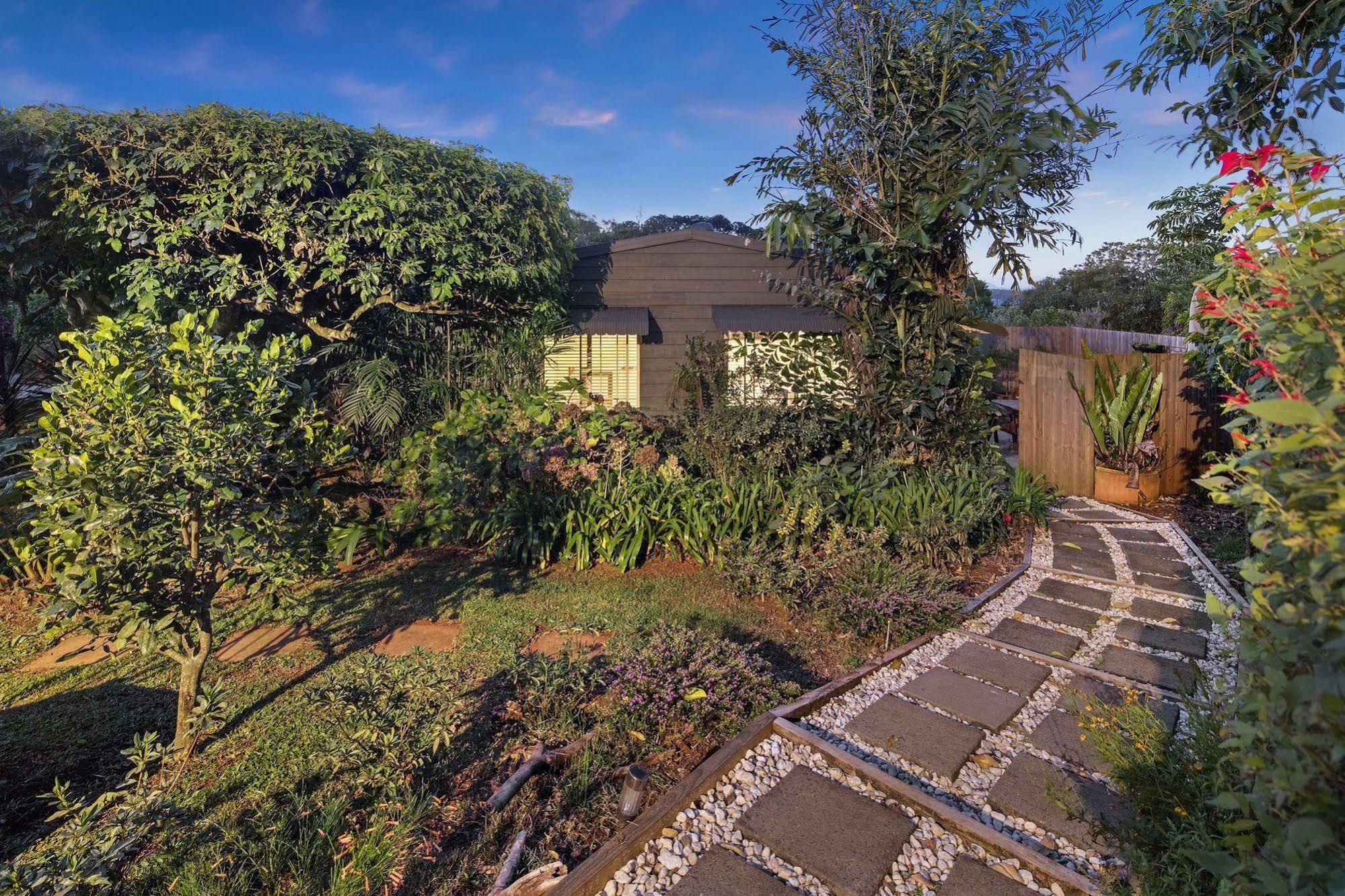 Eden Lodge Nambour Extérieur photo