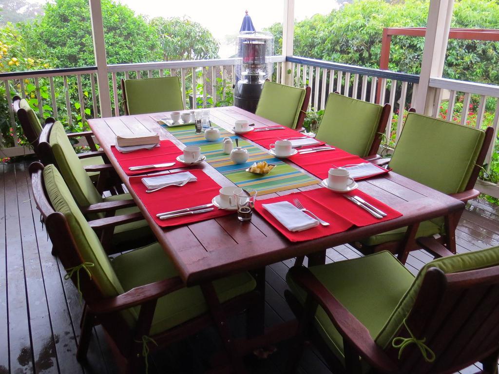 Eden Lodge Nambour Extérieur photo