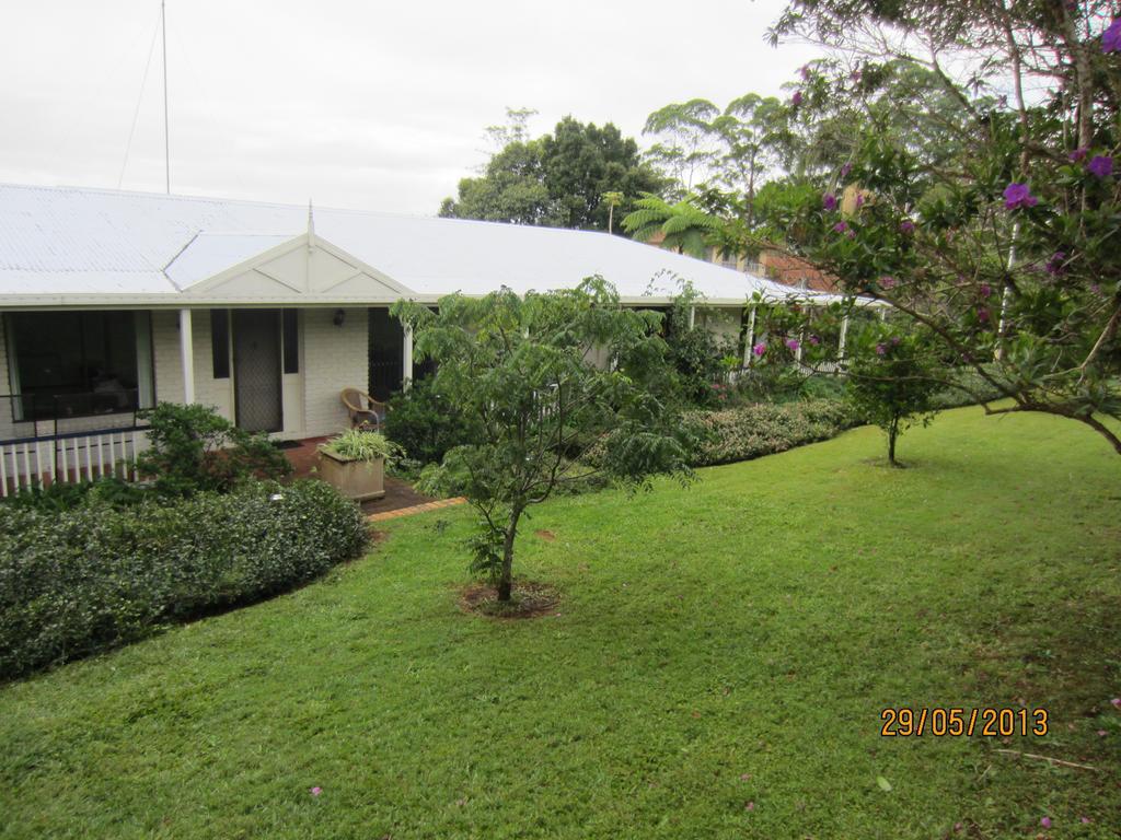 Eden Lodge Nambour Extérieur photo